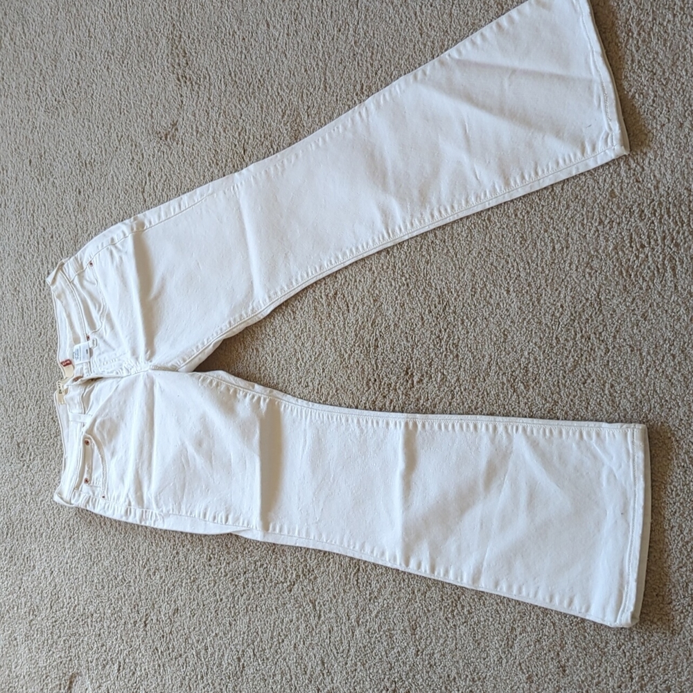 Women's LEVIS jeans 10 M in great condition